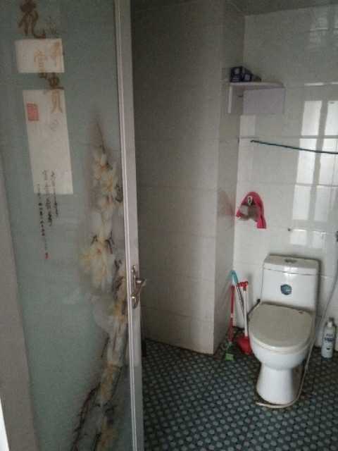 1室1廳1衛， 繁華商圈，近學校，好房出租。