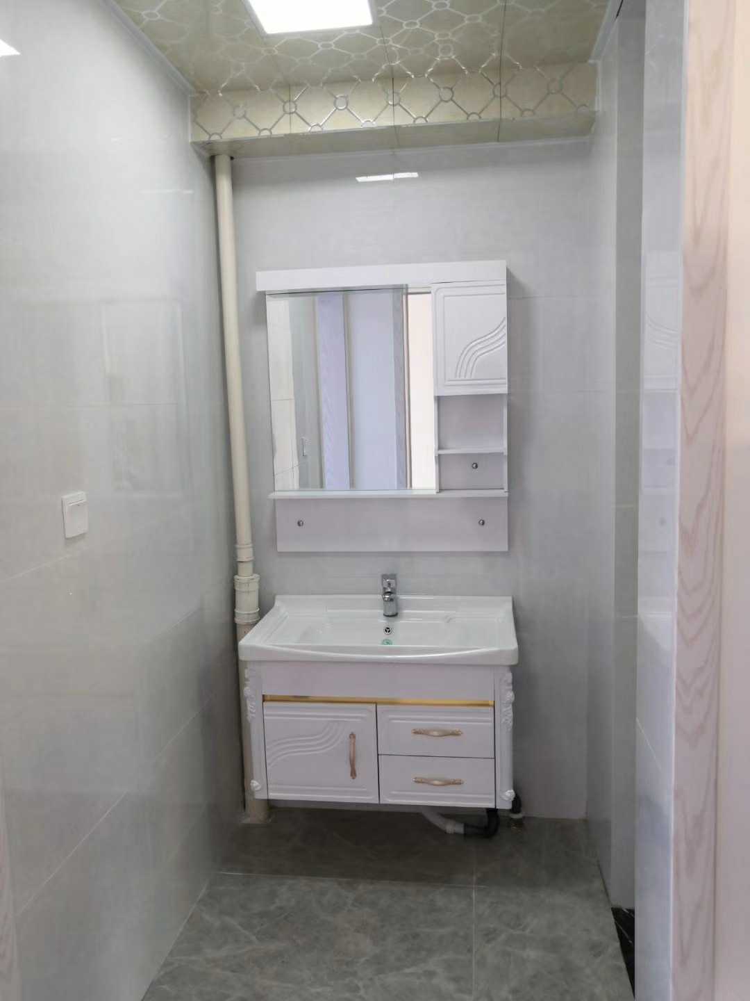 品質小區！2室2廳1衛95m2，拎包入駐，隨時看房。