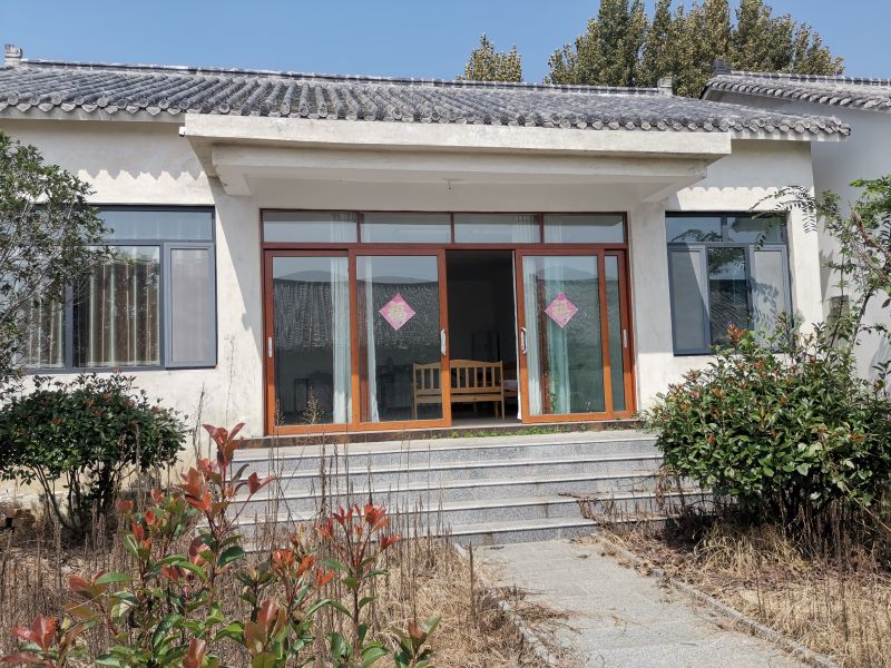 普通裝修2室1廳1衛100m265萬元