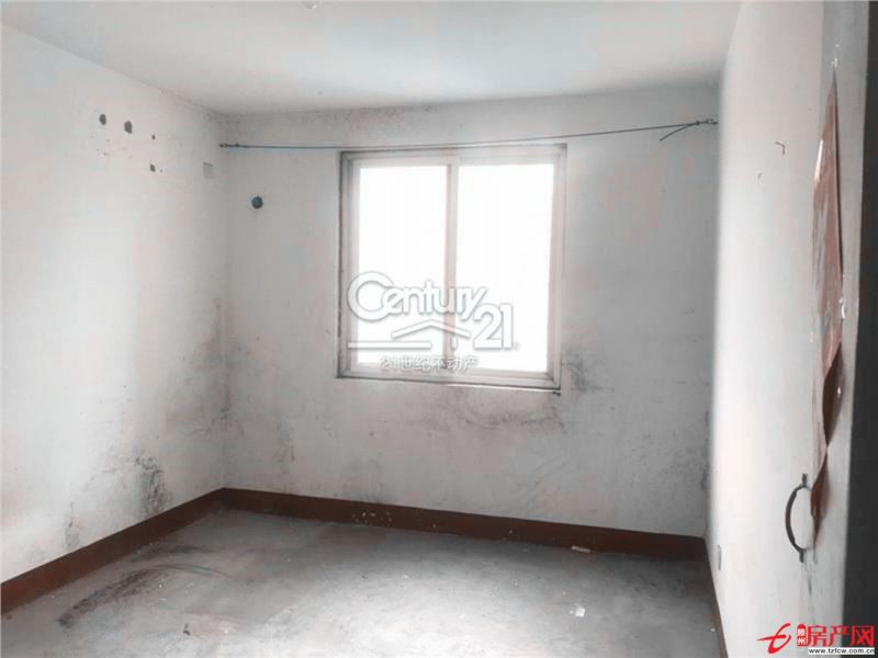 普通裝修2室1廳1衛72m21200元/月