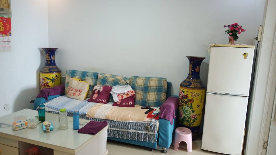 普通裝修1室1廳1衛58m253萬元