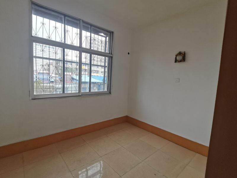 出租，問天東區對過安樂街市建宿舍，3樓，2室1廳，簡裝