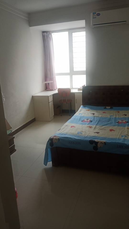 普通裝修3室2廳1衛128m2163萬元