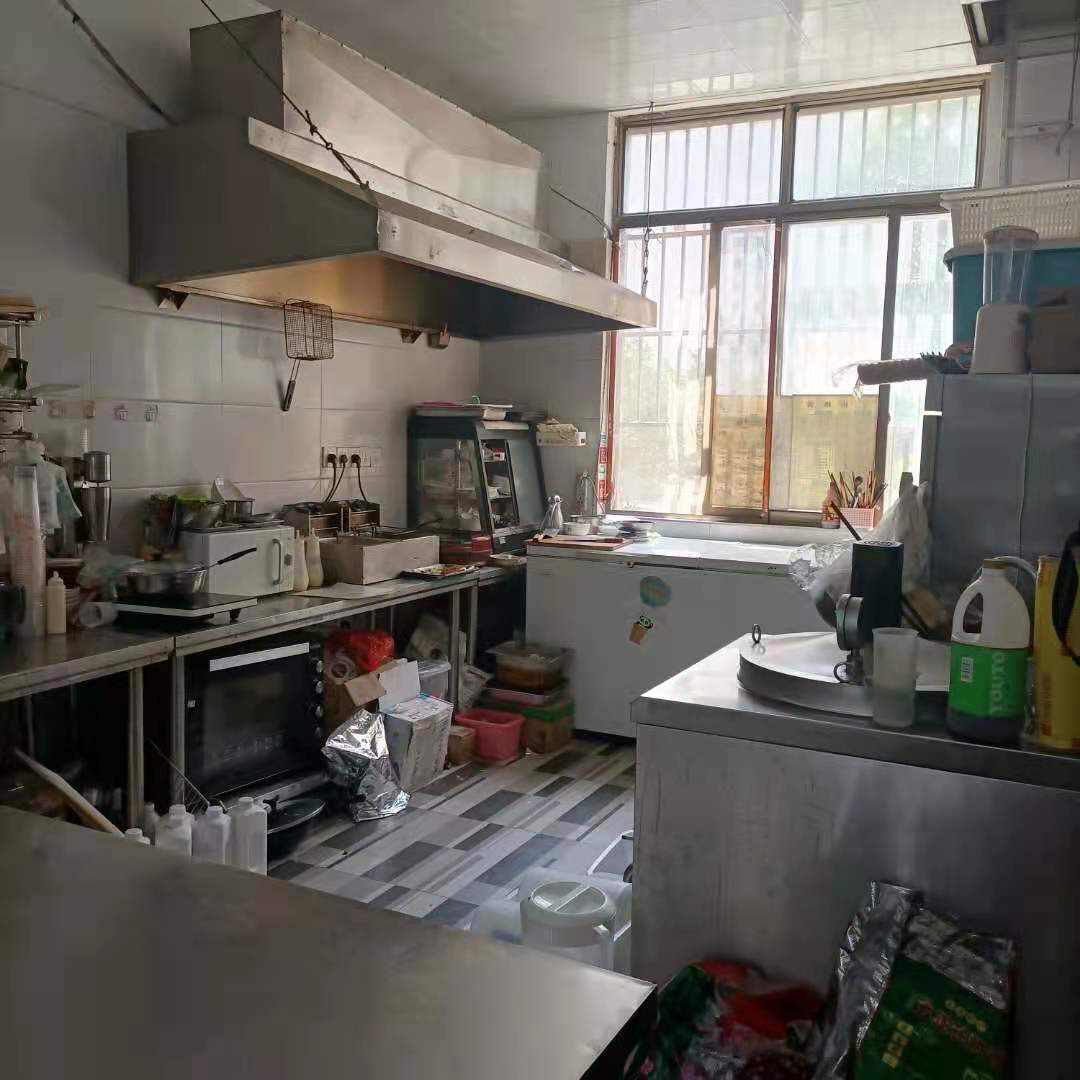 普通裝修1室0廳0衛100m21元/月