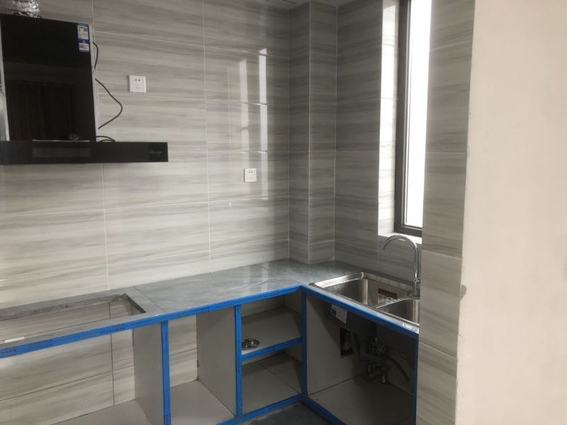 精裝修3室2廳1衛125m22200元/月