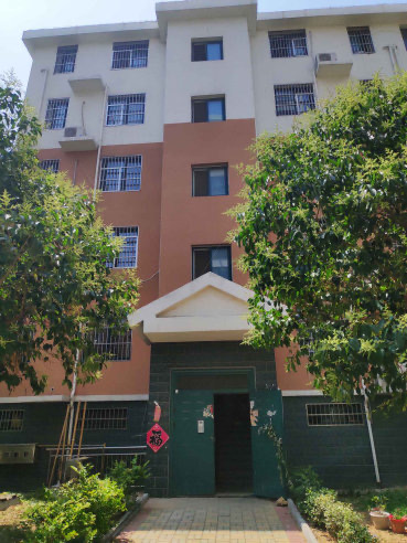 毛坯2室1廳1衛72.59平方，65萬元