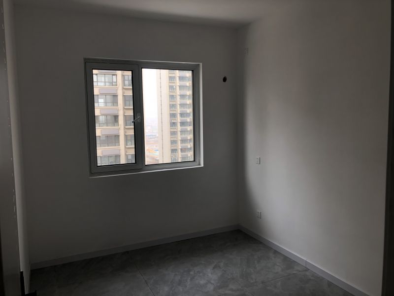 4室2廳2衛， 繁華商圈，近學校，好房出租。