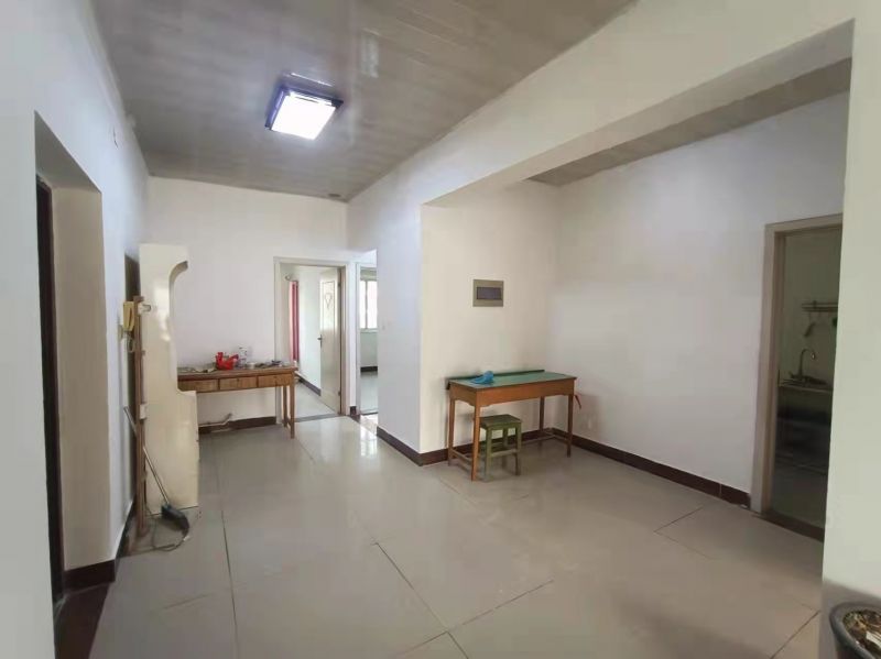 居家自住必看好房！3室2廳1衛隨時看房。