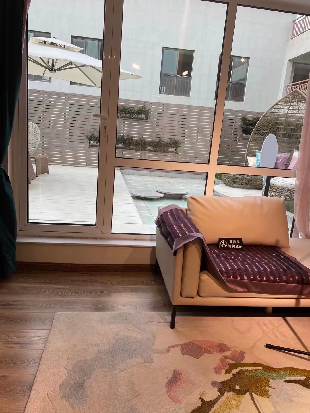 精裝修1室1廳1衛50m227萬元