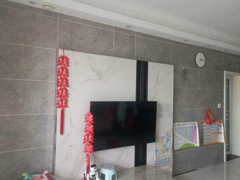 精裝修2室2廳1衛94m2120萬元