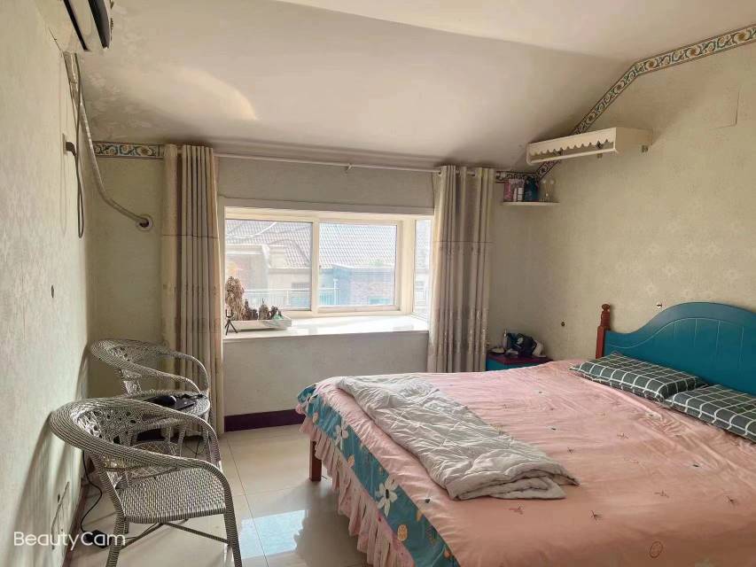 普通裝修2室2廳1衛84m268萬元