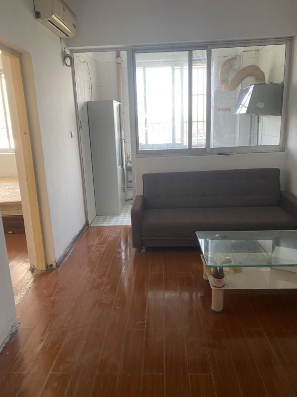 普通裝修2室1廳1衛67m21000元/月