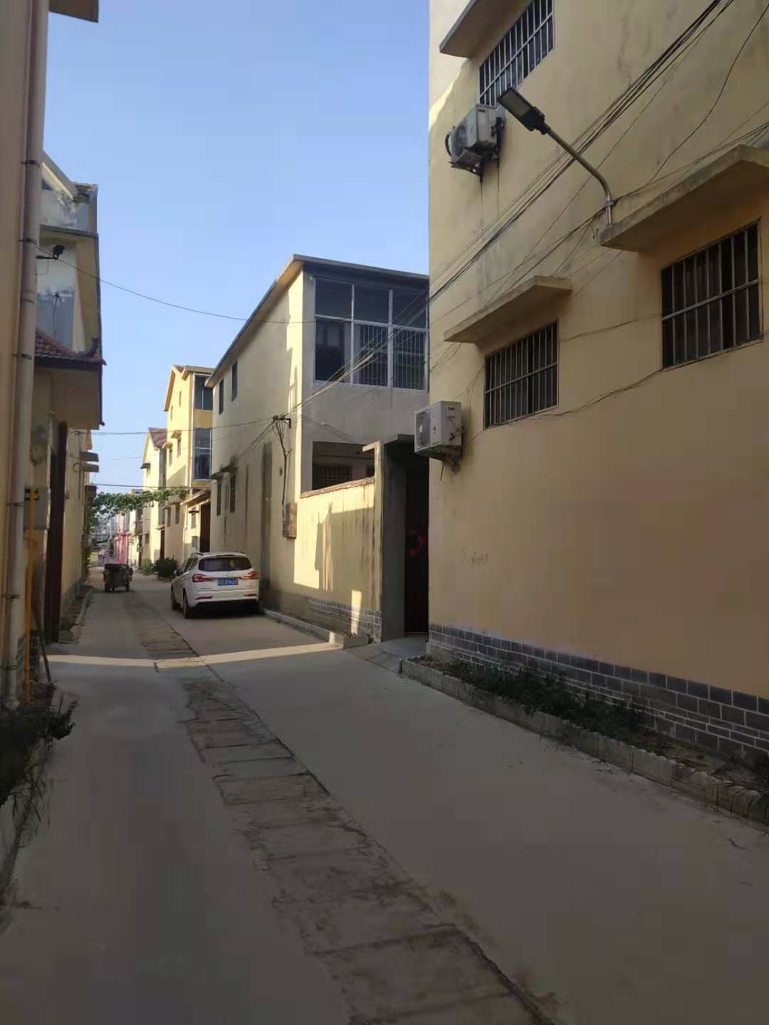 普通裝修5室3廳2衛388m2800元/月