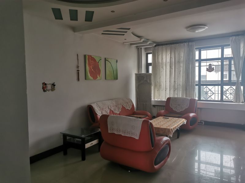 品質小區！4室2廳2衛138m2全明戶型，朝向采光好。