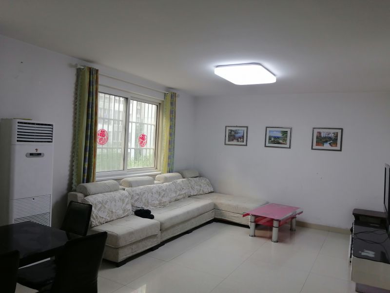 居家自住必看好房！多層二樓3室2廳1衛隨時看房。