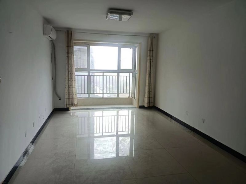 普通裝修3室1廳1衛98m21200元/月