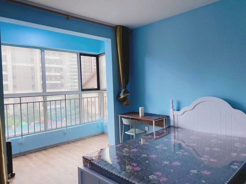 精裝修3室2廳1衛126m2430元/月