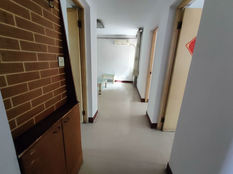 誠信花園三室一廳一衛