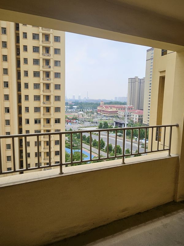 136平三室兩廳帶大露臺特價86.8?。?>                    <s class=