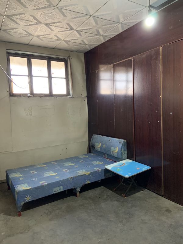 普通裝修1室1廳0衛40m2260元/月