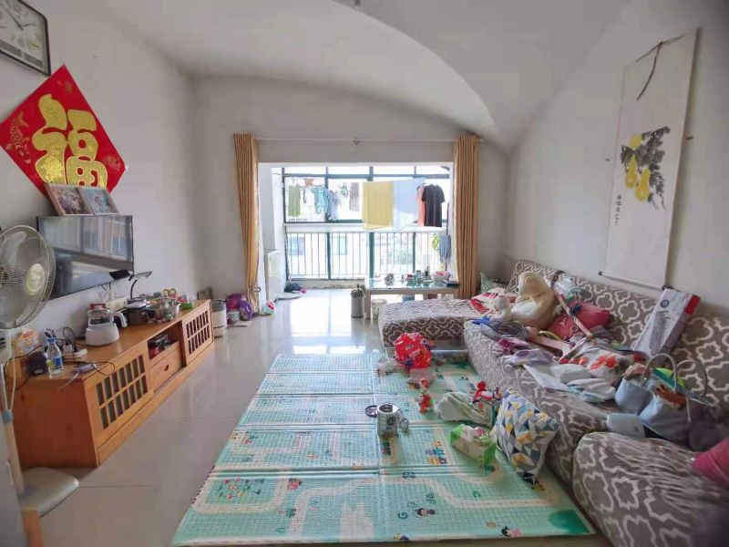 品質小區學區房！2室2廳1衛144m2，拎包入駐，隨時看房。