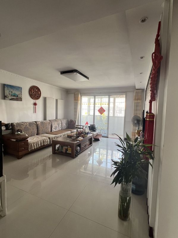 普通裝修3室2廳2衛120m299萬元