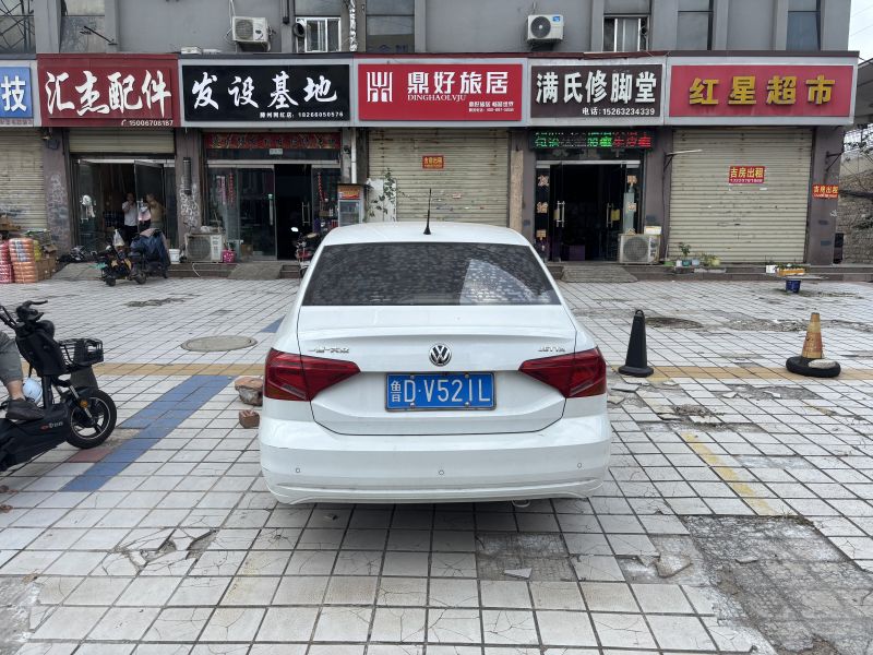 普通裝修1室2廳1衛120m21900元/月