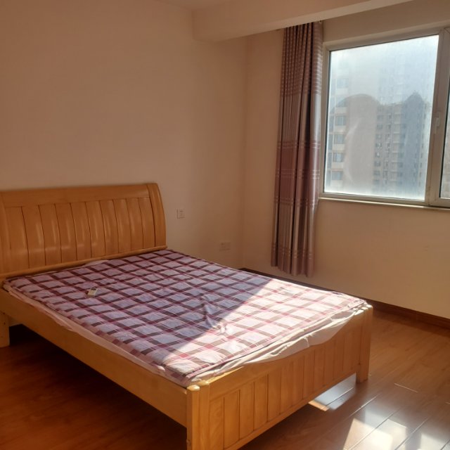 普通裝修2室1廳1衛74m21500元/月