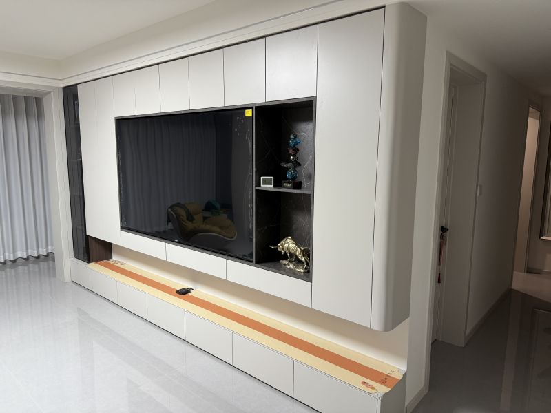 4室2廳2衛150萬元146m2精裝修出售