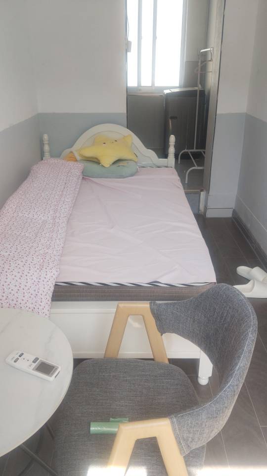 精裝修1室0廳1衛40m2680元/月