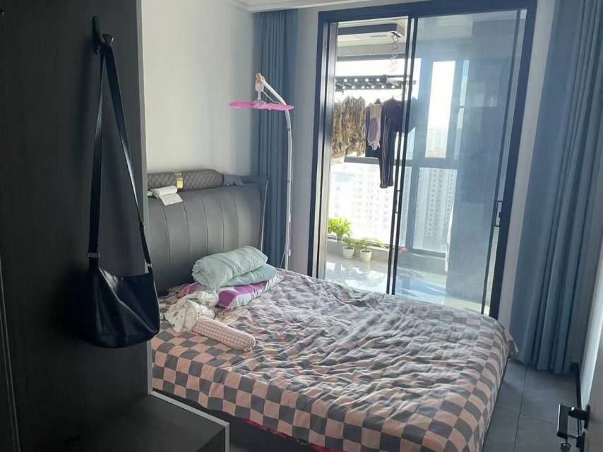 精裝修3室2廳2衛116m2125萬元