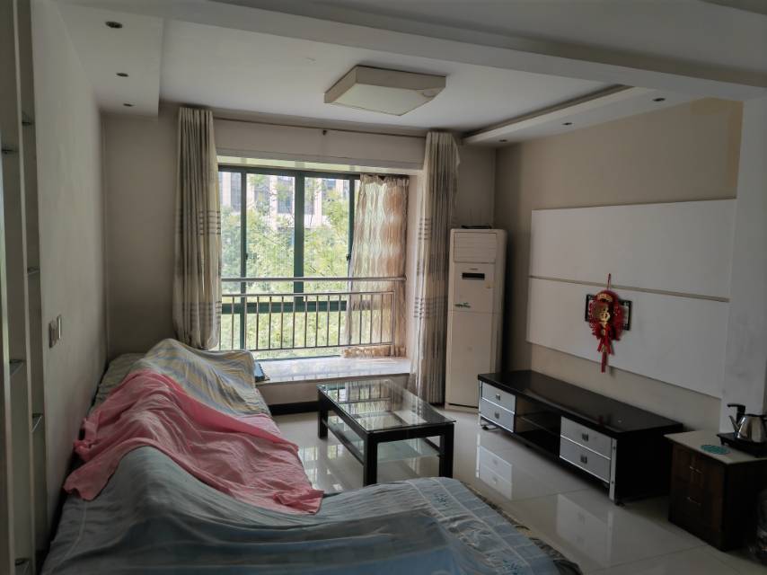 普通裝修3室2廳2衛120m2170元/月