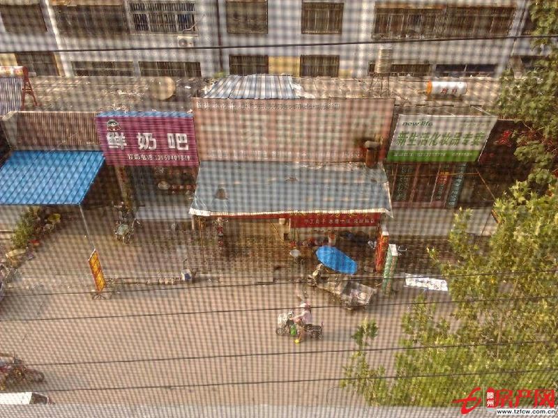 饃饃莊南區主街邊四樓三室一廳兩室朝陽