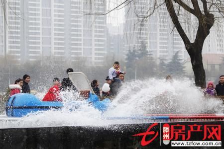 荊河公園東門對面，荊河港灣小區，河景房。