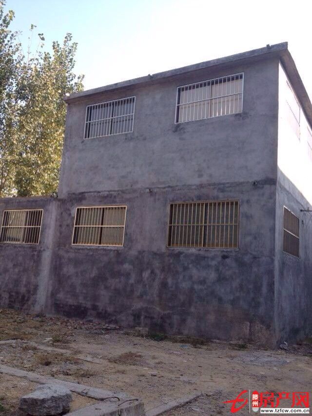 馮河村獨院，上下兩層