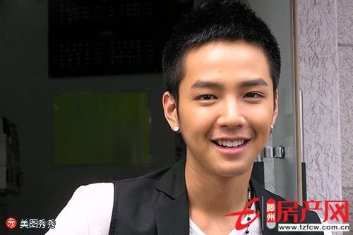 中國鐵通無線固話隨意打打的越多越省錢。