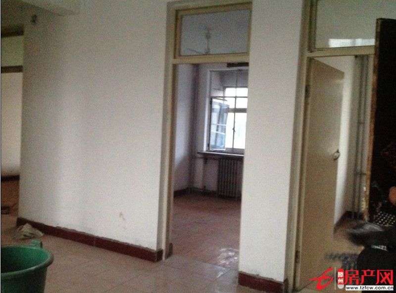 多層住宅，集體供暖，學區房