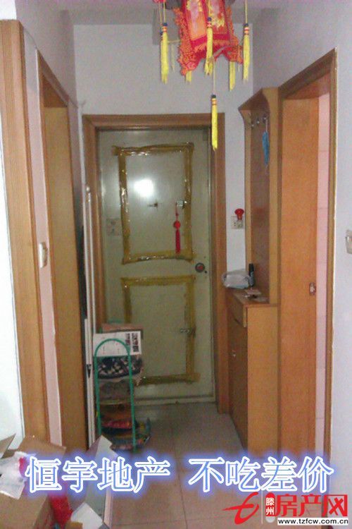 一樓經典三室，兩室向陽，帶暖氣，有證件