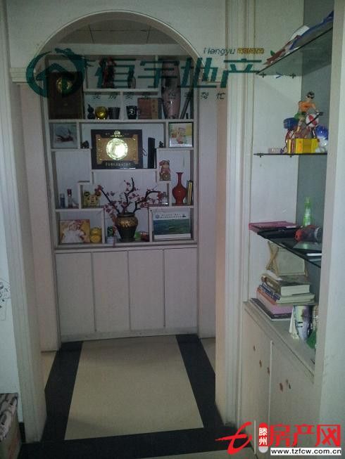 荊河小區沒有供暖下年供暖房產證滿五年精裝修