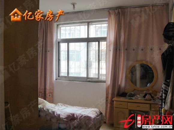 黃金三樓簡單裝修近荊河公園