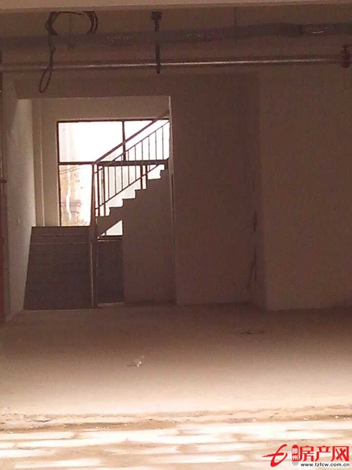 超低價急售商鋪一套