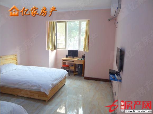 合租高端大氣上檔次有獨立衛生間每天有專人打掃