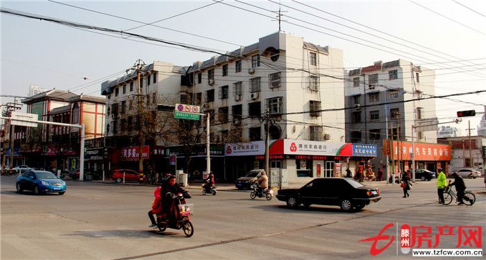 龍泉廣場南春秋閣東區政法宿舍東單元