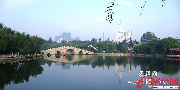 荊河小區三室有儲藏室滿五年可貸款