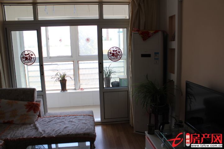 金色家園二樓精裝修全套全新家電房出售出租