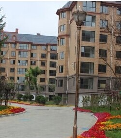 學區房，交通方便，費用低