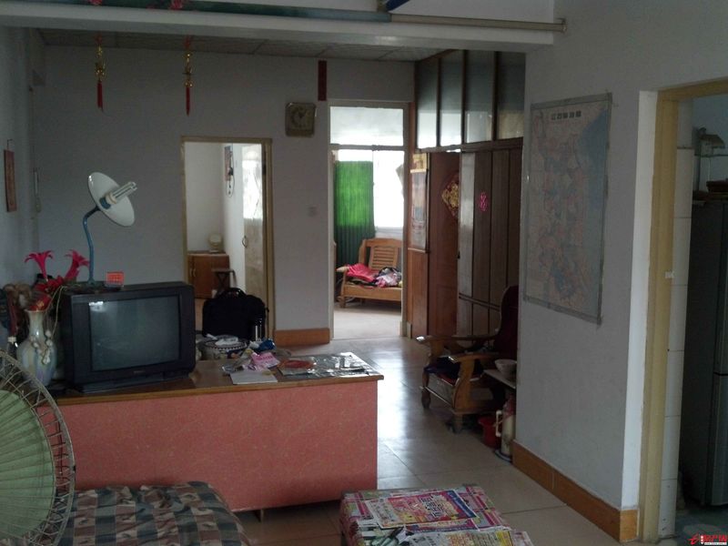 龍泉苑小區東門多層五樓九十一平米實用一百平米有房出售