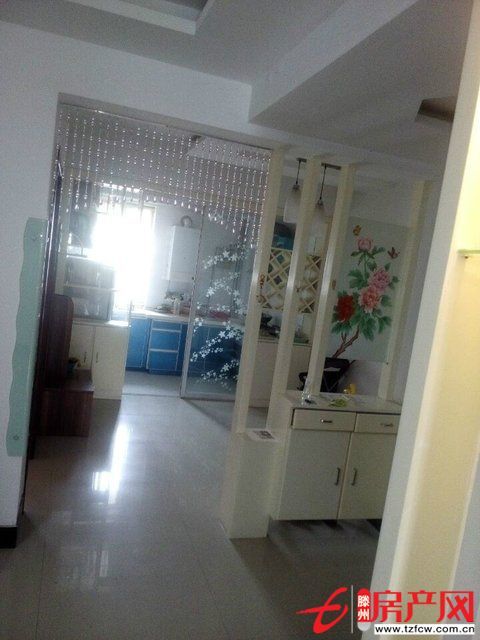 凱旋國際精裝倆居室低價出租，可以拎包入住哦