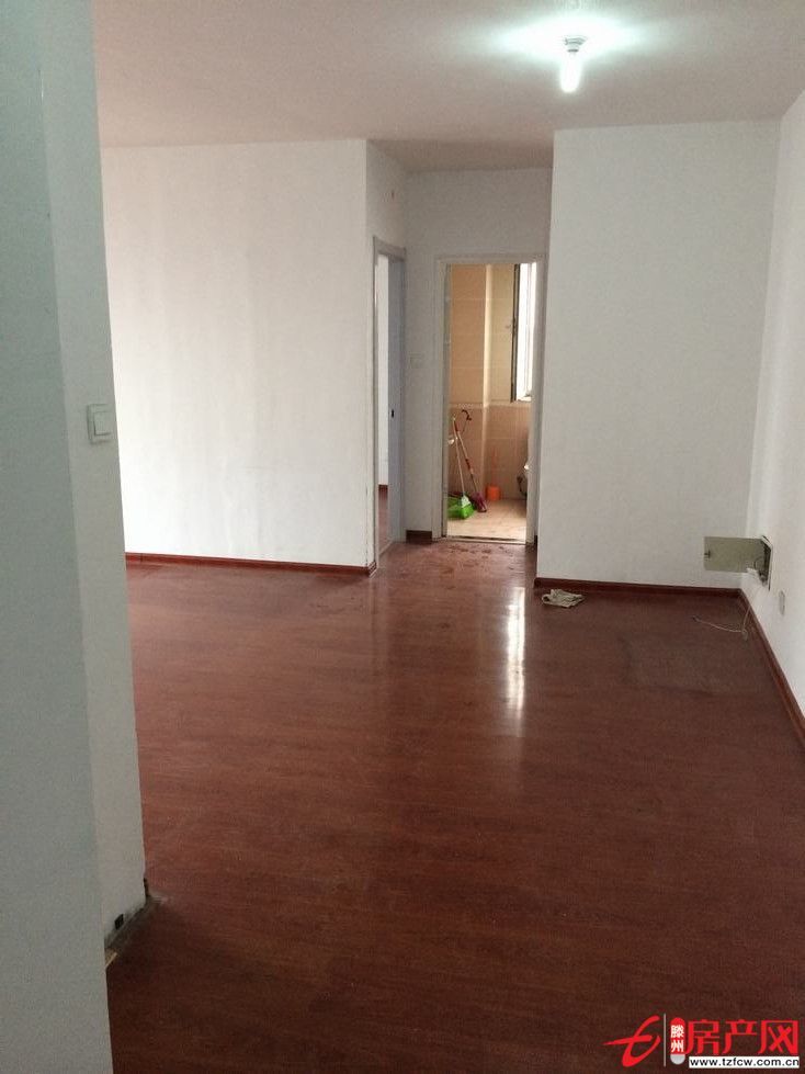 九州清晏簡裝修新房水電暖齊全