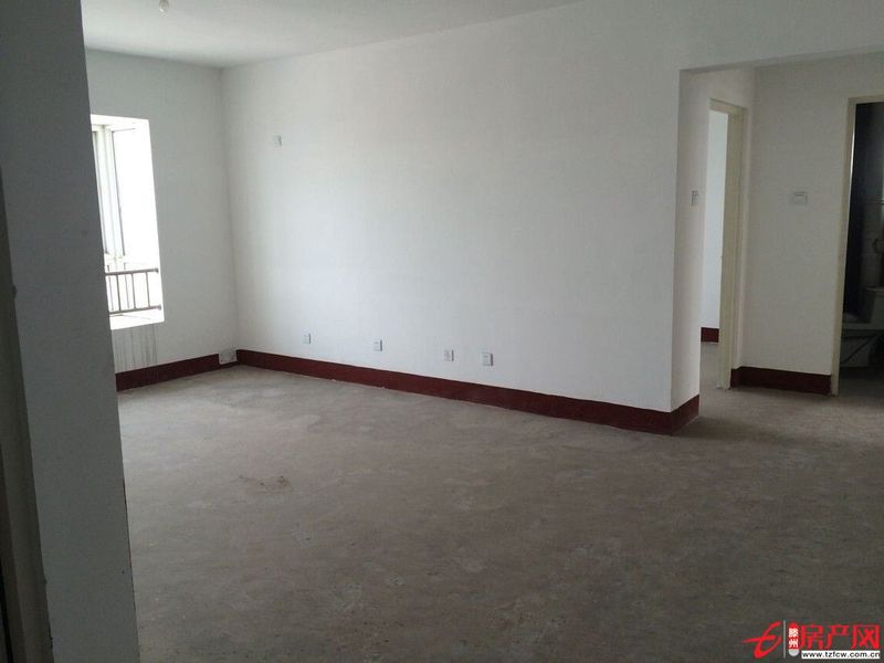 西部放歌兩室一廳一衛毛坯采光好